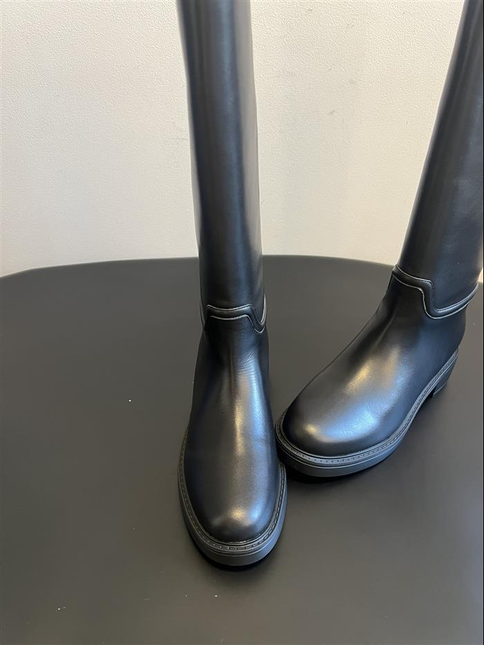 20251128173018811 520